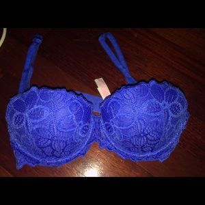 Push up Bra vicotoria secret pink size 34a
